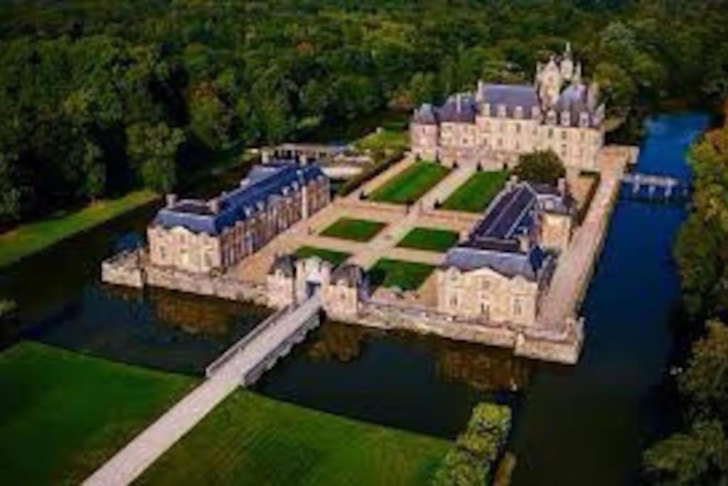 Maison Au Milieu Des Bois Et Des Animaux Jouy-le-Potier Dış mekan fotoğraf